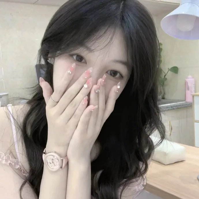 误拆快递，发现上司秘密